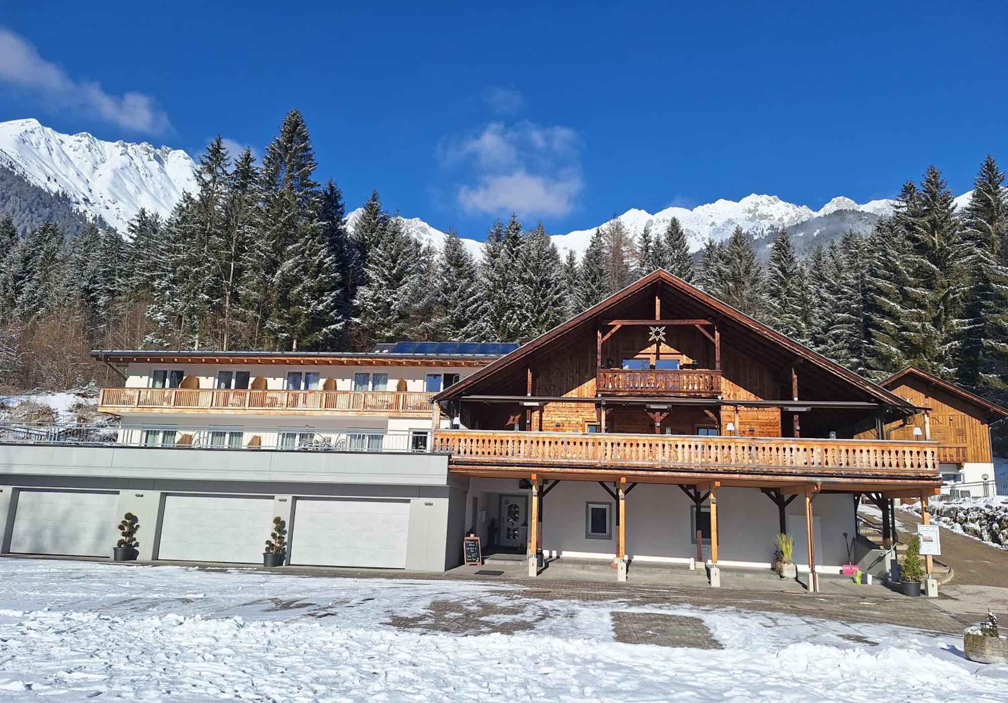 Sweet Cherry - Boutique & Guesthouse Tyrol Инсбрук Экстерьер фото