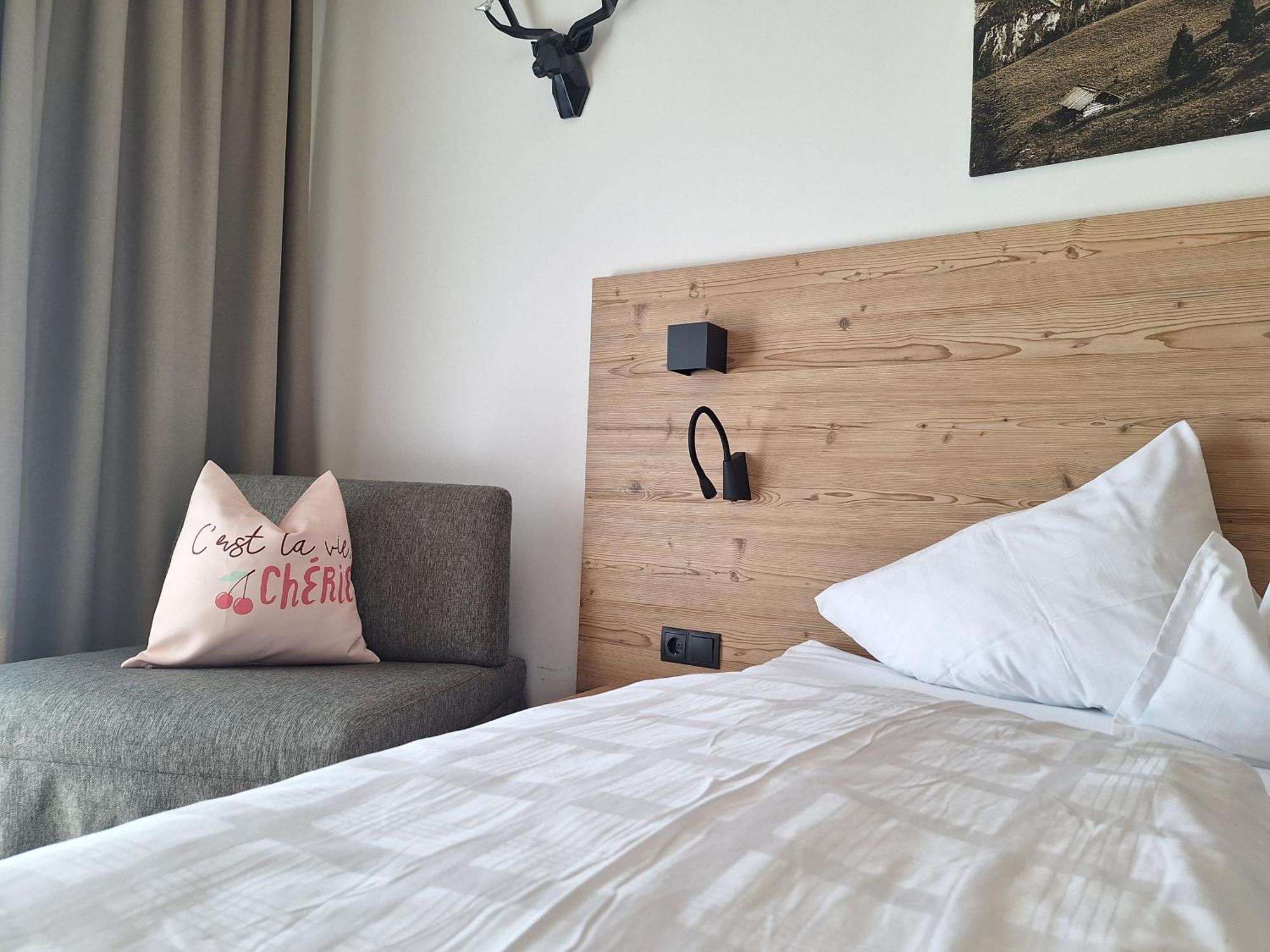 Sweet Cherry - Boutique & Guesthouse Tyrol Инсбрук Экстерьер фото